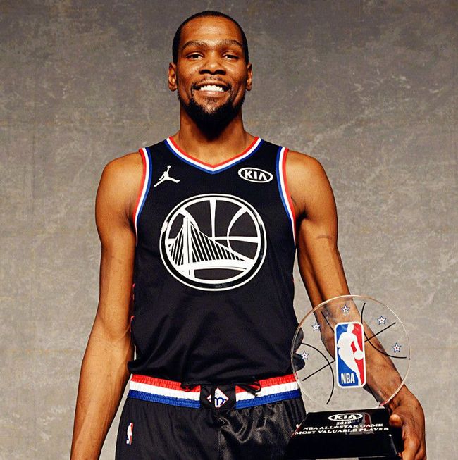 乐鱼网站 莱万多夫斯基遭遇十五持续失利，FPX教练压力巨大！上演精彩一战